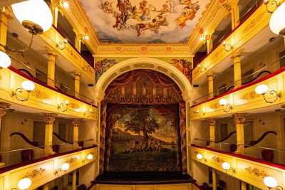 Mola, il Van Westerhout: quel piccolo e raffinato teatro che Eduardo salv� dall'abbattimento